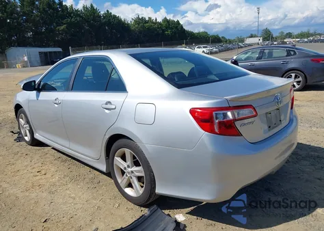 2012 Toyota Camry Se z USA, uszkodzony, nr VIN 4T1BF1FK7CU093081